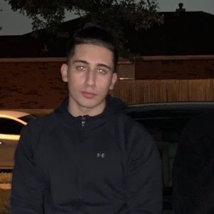 Meet your Posher, Junaid